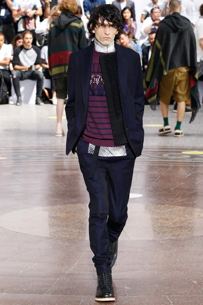 Look 31